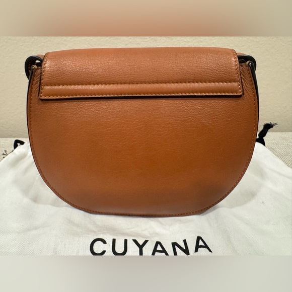 CUYANA Mini Saddle bag in CARAMEL Miele - Picture 10 of 15